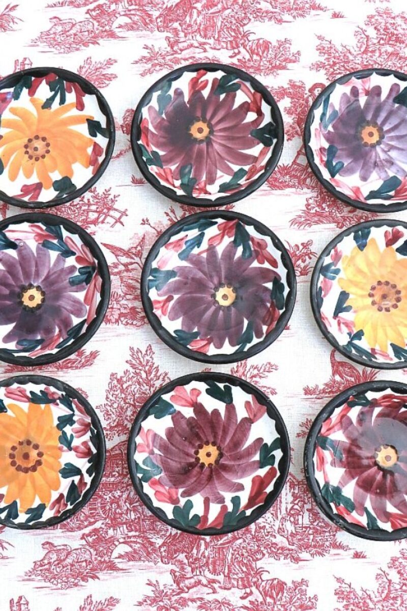 Petit fours bordjes  Majolica Schramberg "Herfstbloemen"
