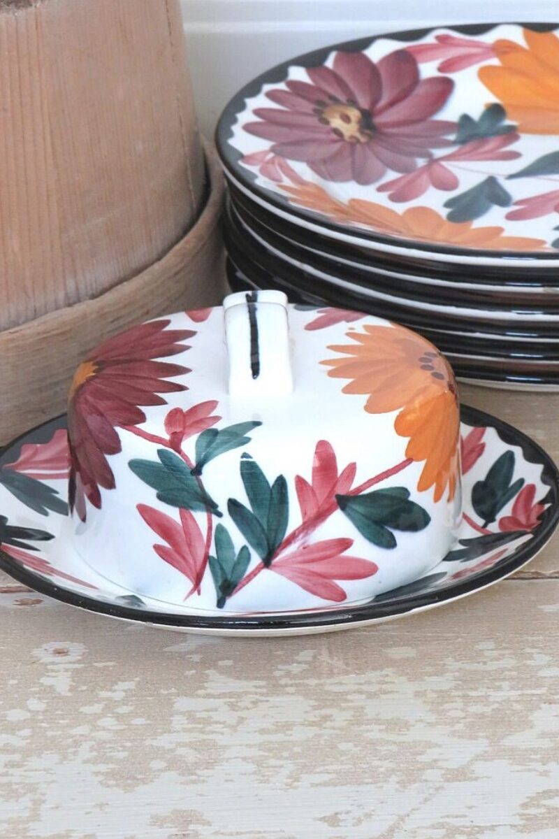 Boterstolp  Majolica Schramberg "Herfstbloemen"
