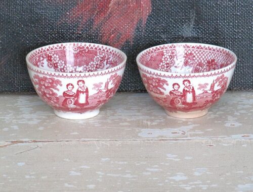 Set (2) antieke spoelkommetjes  BF “Orphans"- rood