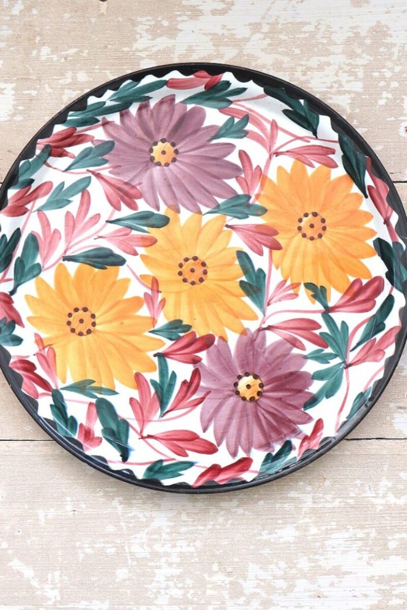 Handbeschilderde ronde schaal  Majolica van Schramberg