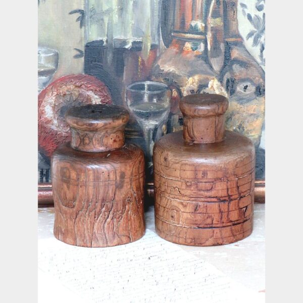 Antieke houten stolpen/ covers