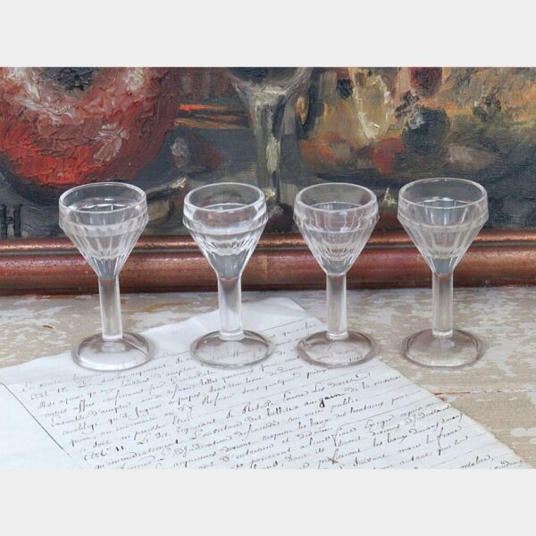 4 Antieke Franse glaasjes