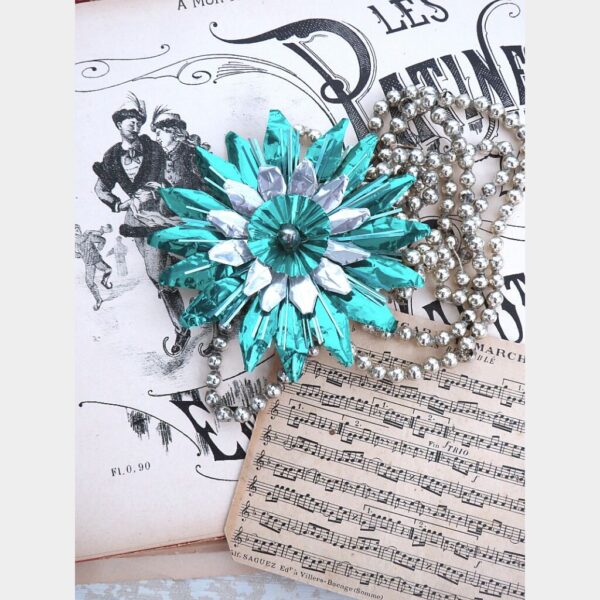 Vintage kerstversiering “Bloem groen-zilver"