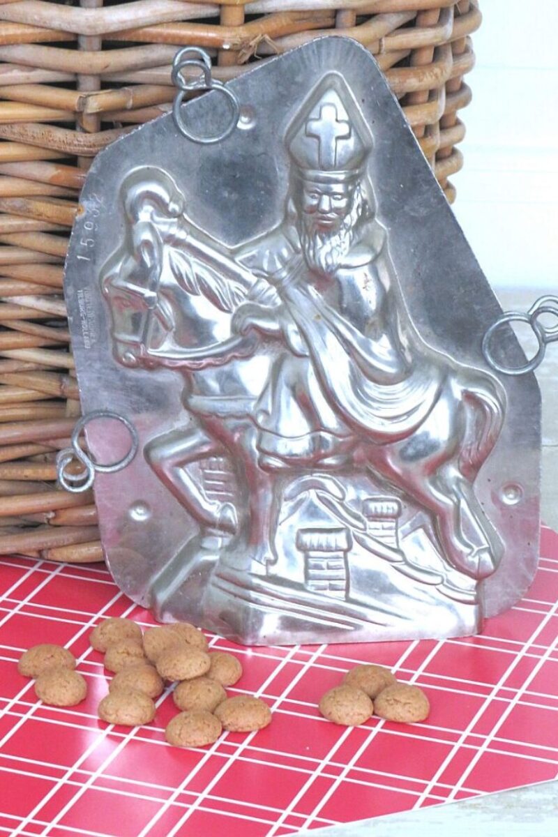 Oude chocoladevorm Vormenfabriek Tilburg "Sinterklaas en paard"