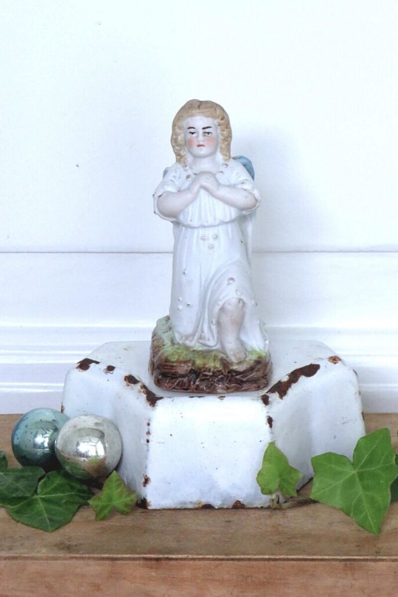 Antiek biscuit engeltje