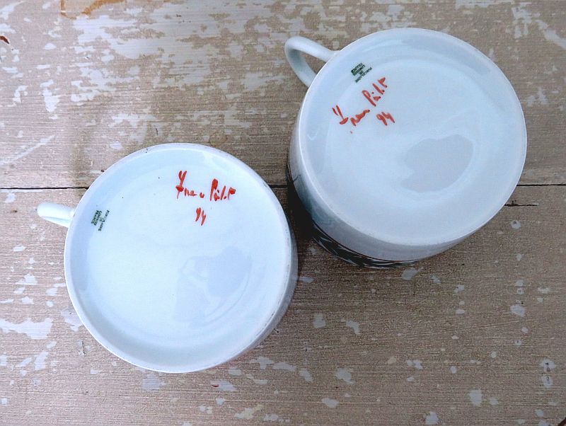 2 Franse chocoladekoppen en schotels Limoges  "Hulst"