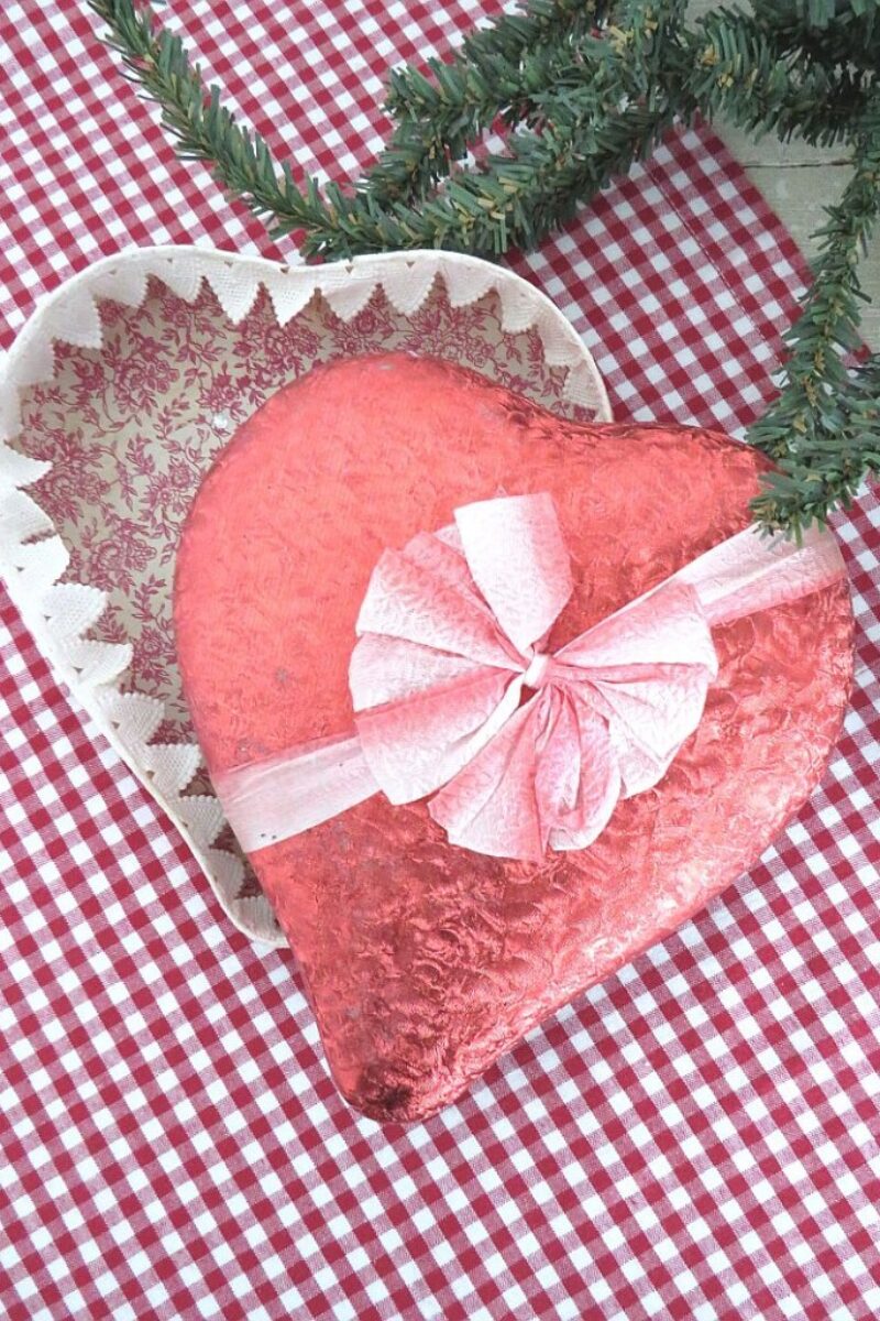 Oude candycontainer “Hart " R