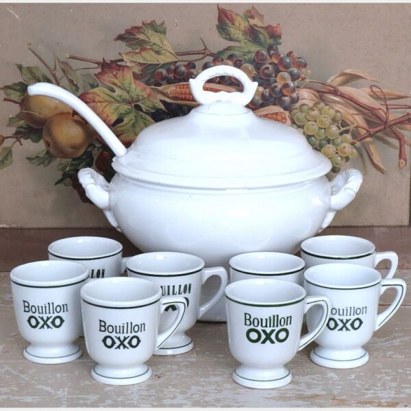 Set ( 10 st.) oude soep-/ bouillon bekers " Compagnie Liebig/ Bouillon Oxo"