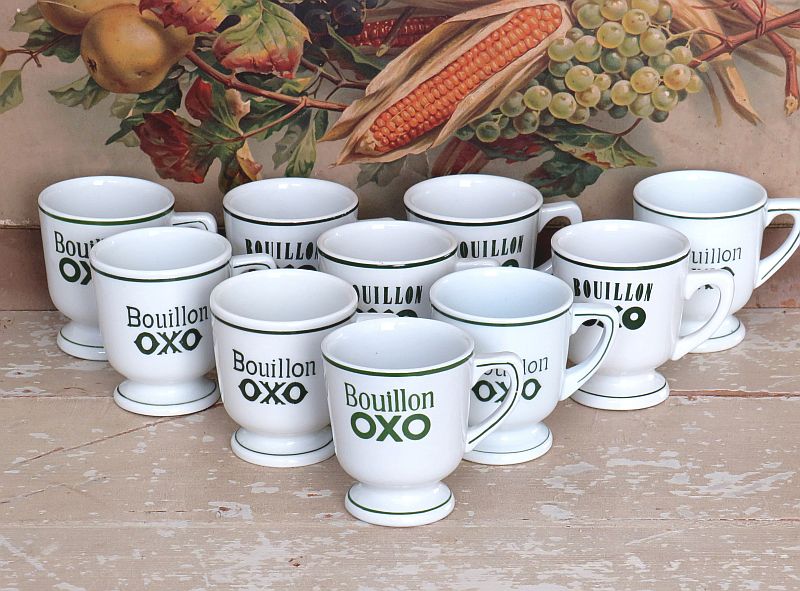 Set ( 10 st.) oude soep-/ bouillon bekers " Compagnie Liebig/ Bouillon Oxo"
