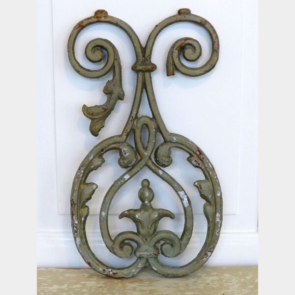 Antiek gietijzeren ornament
