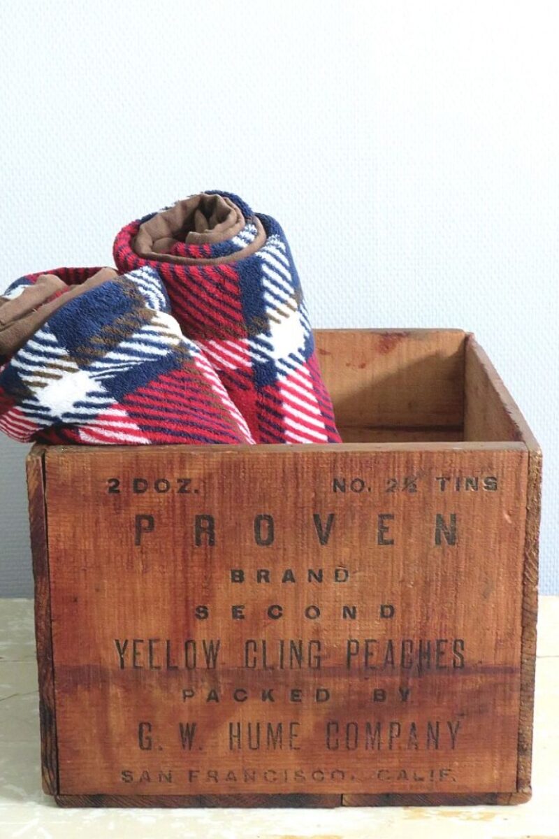 Oude houten kist "Peaches"San Francesco - California