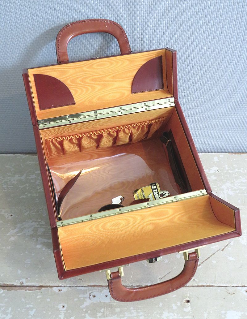 Vintage Franse beautycase "Le Tanneur" (nieuw)