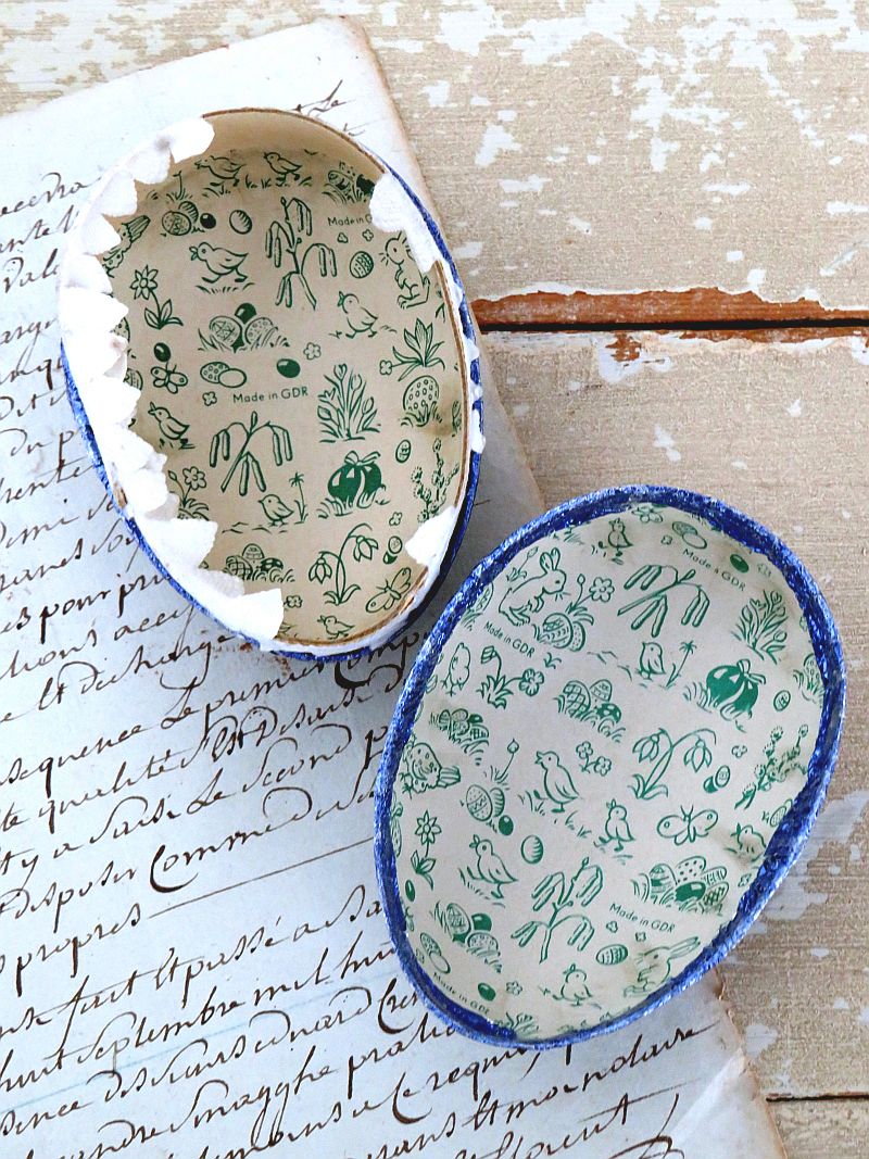 Candycontainer "Paasei - lavendelblauw-GDR"