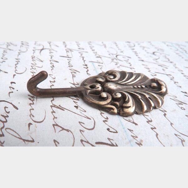 Antiek messing haakje