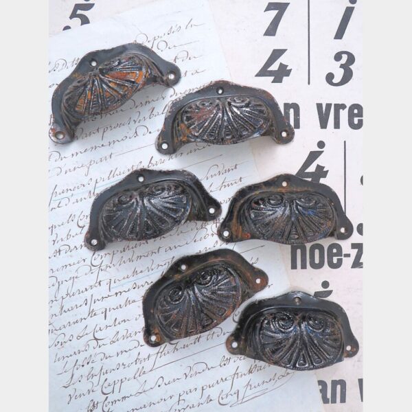 Antiek Frans greepje Coquille