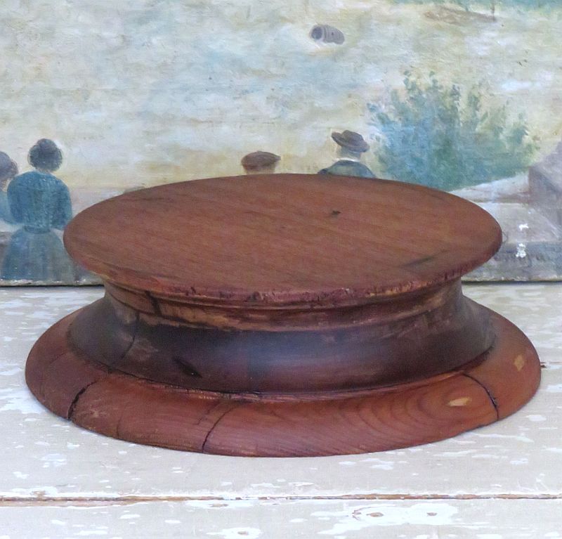 Antieke stolpenvoet / sokkel