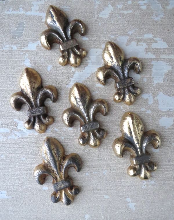 Gietijzeren ornamentje “Lys de France”