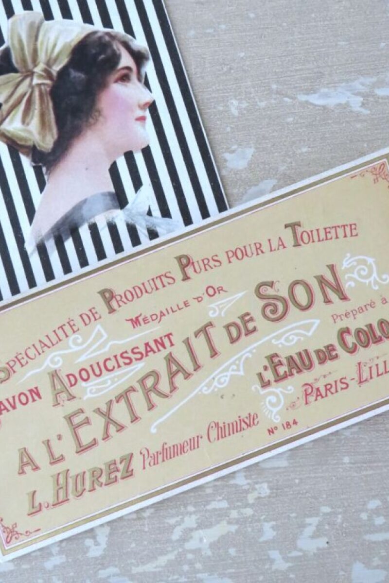 Antiek Frans zeepdoos etiket "Savon Adoucissant" Paris-Lille