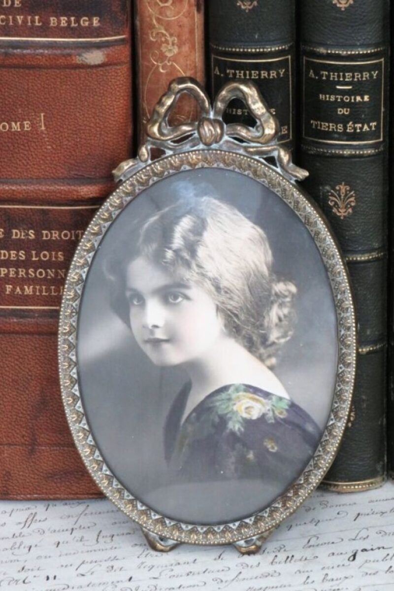 Oud Frans fotolijstje met strikje