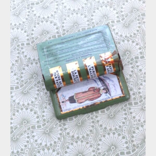 Vintage Frans blikje "Pastilles à la Violette"