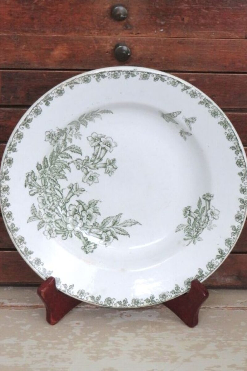 Antiek Frans bord “Bloemen & vlinders”