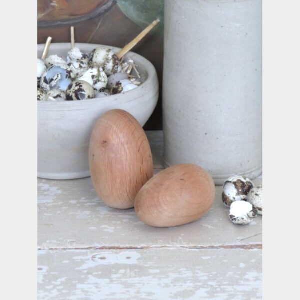 Set van 2 oude houten eieren