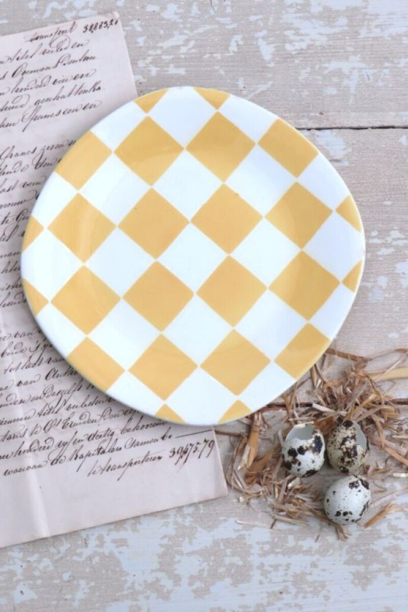 Oud bordje van Boch Damiers “Geel - expo 58”