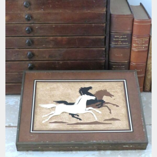 Oude doos "Paarden"