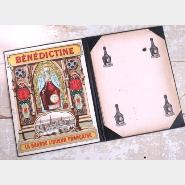 Oude Franse menukaartmap “Bénédictine”