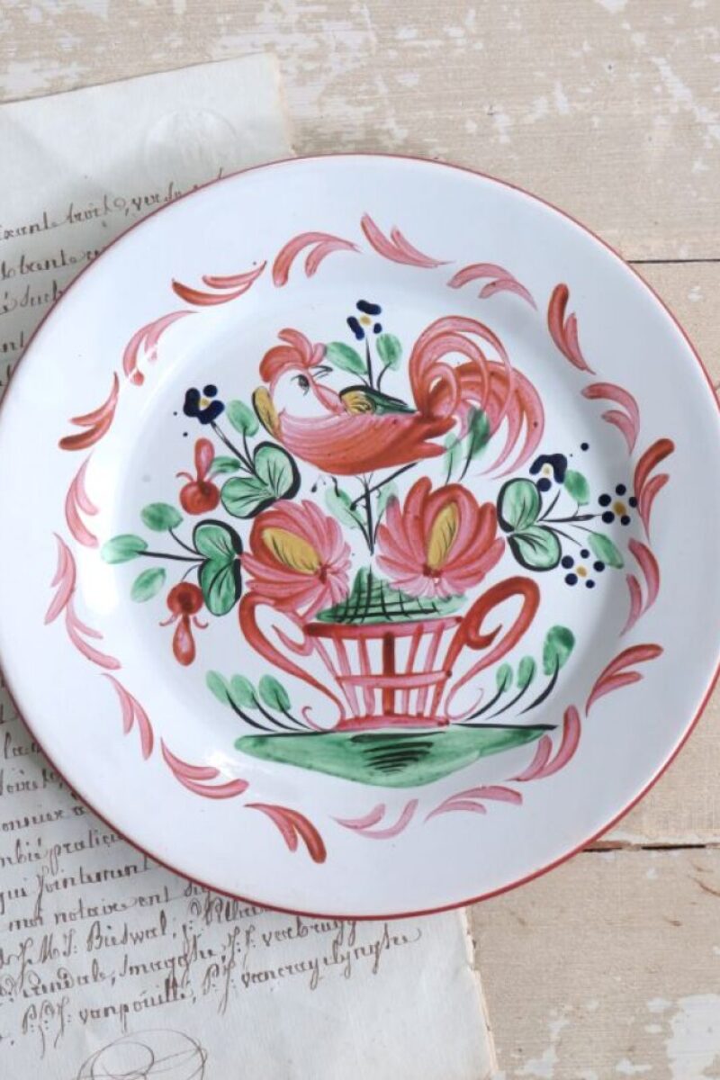 Frans bordje "Bloemenmand met haan"