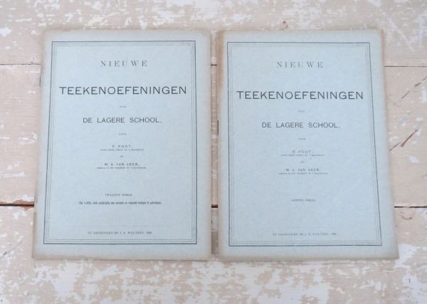 2 Antieke "Teekenoefeningen Lagere school J. B. Wolters 1900"
