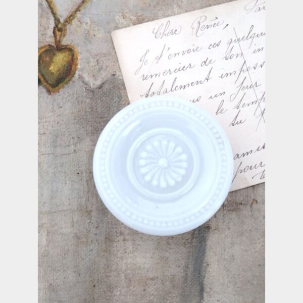 Antieke Franse cache-clou (opaline)