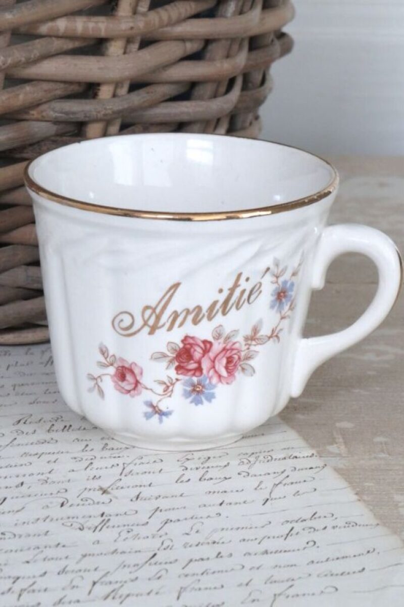 Oude chocoladebeker/ kop Boch La Louvière "Amitie"
