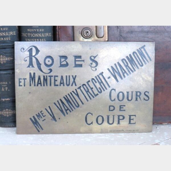 Antiek winkel-/ reclamebord “Robes et Manteaux”