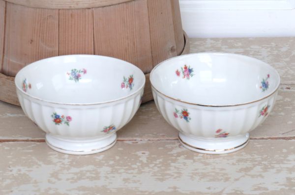 Set grote Franse spoelkommen