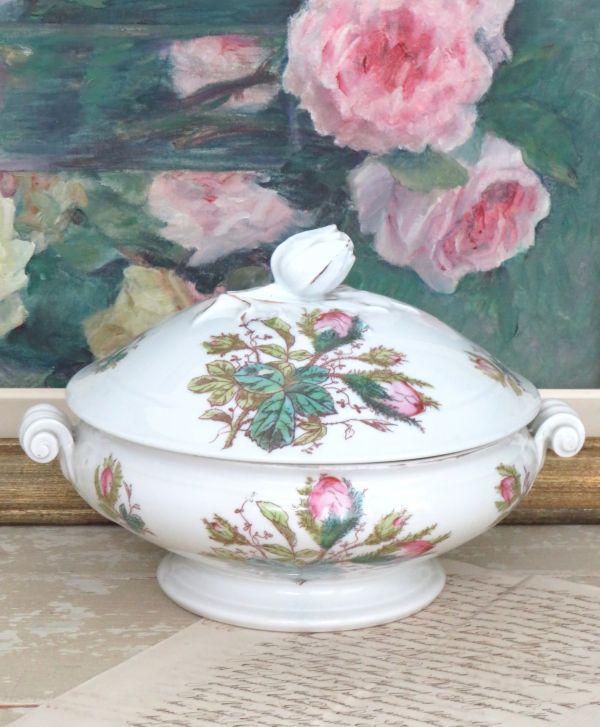 Antieke Franse terrine "Rozenknoppen" circa 1880