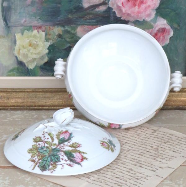 Antieke Franse terrine "Rozenknoppen" circa 1880