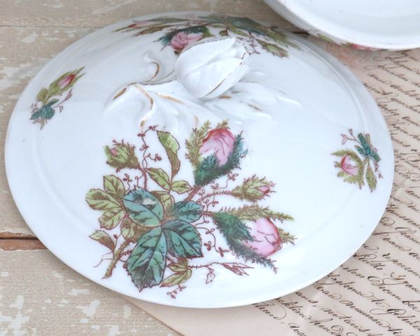Antieke Franse terrine "Rozenknoppen" circa 1880