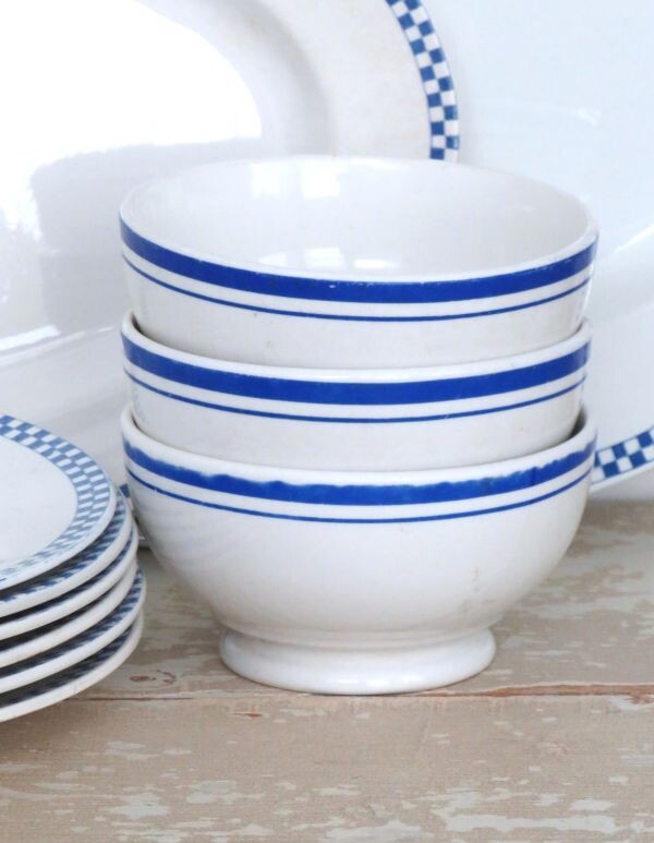 Set (3) oude Franse spoelkommen Longchamp*