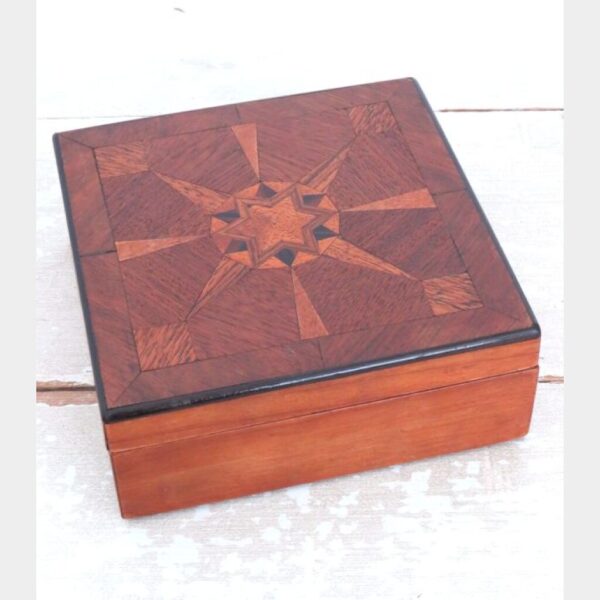 Antieke houten doos Art Deco "Ster"