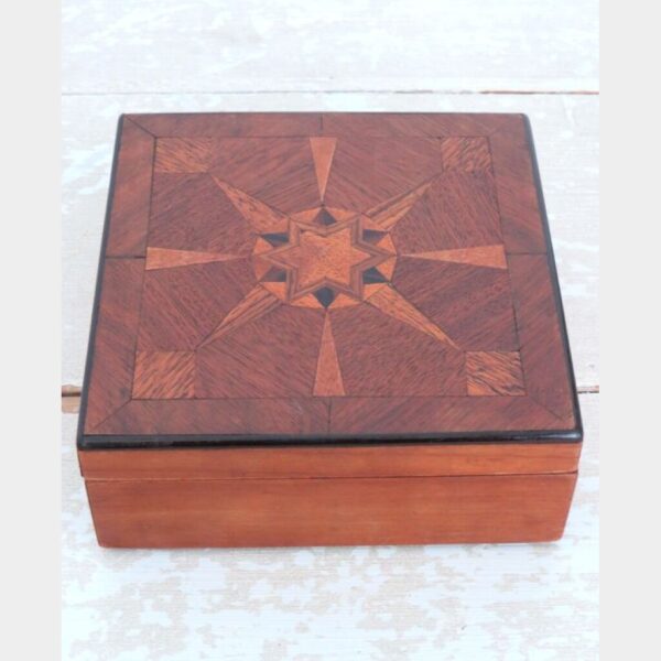 Antieke houten doos Art Deco "Ster"