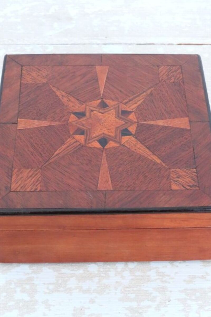 Antieke houten doos Art Deco "Ster"