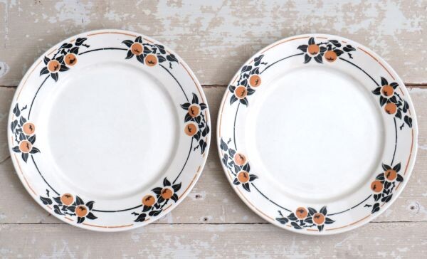 Antiek Frans dinerbord Badonviller "Madeleine"