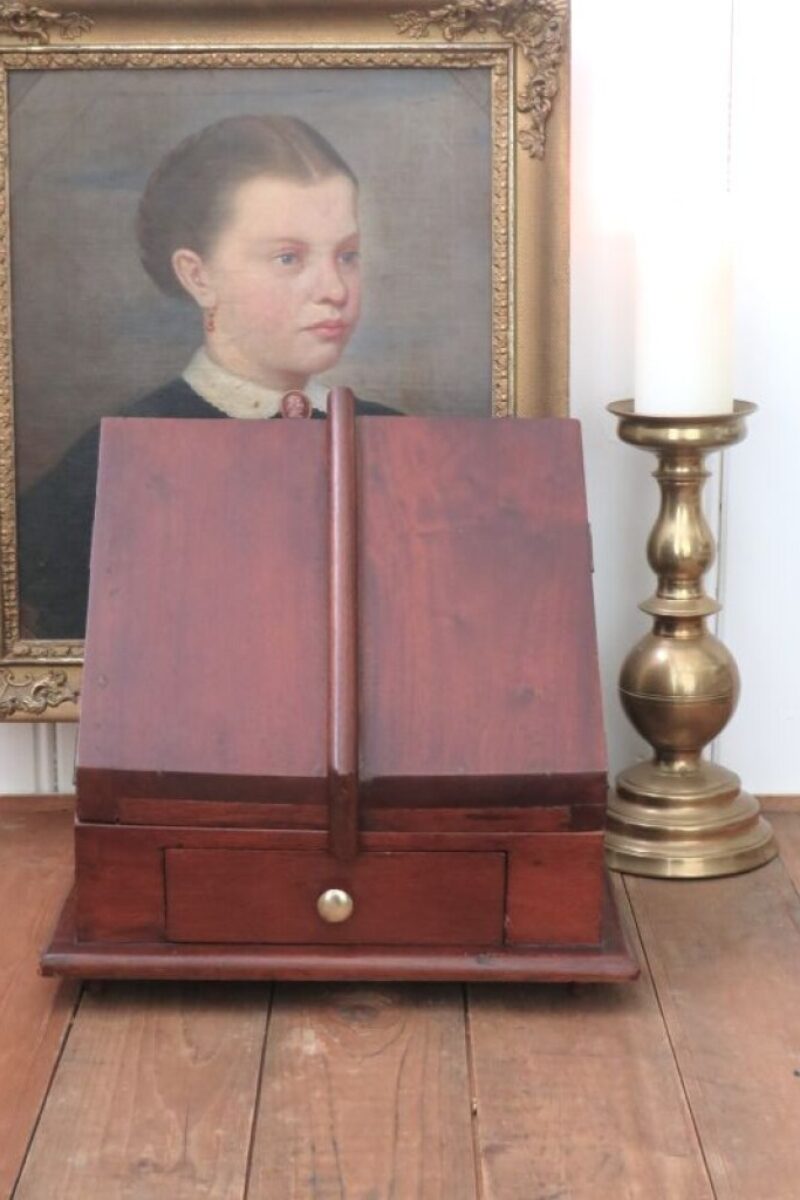 Oud houten notaris-/ bureaukastje
