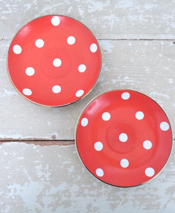 2 Onderbordjes Sarreguemines & Digoin "Polkadots rood/wit"