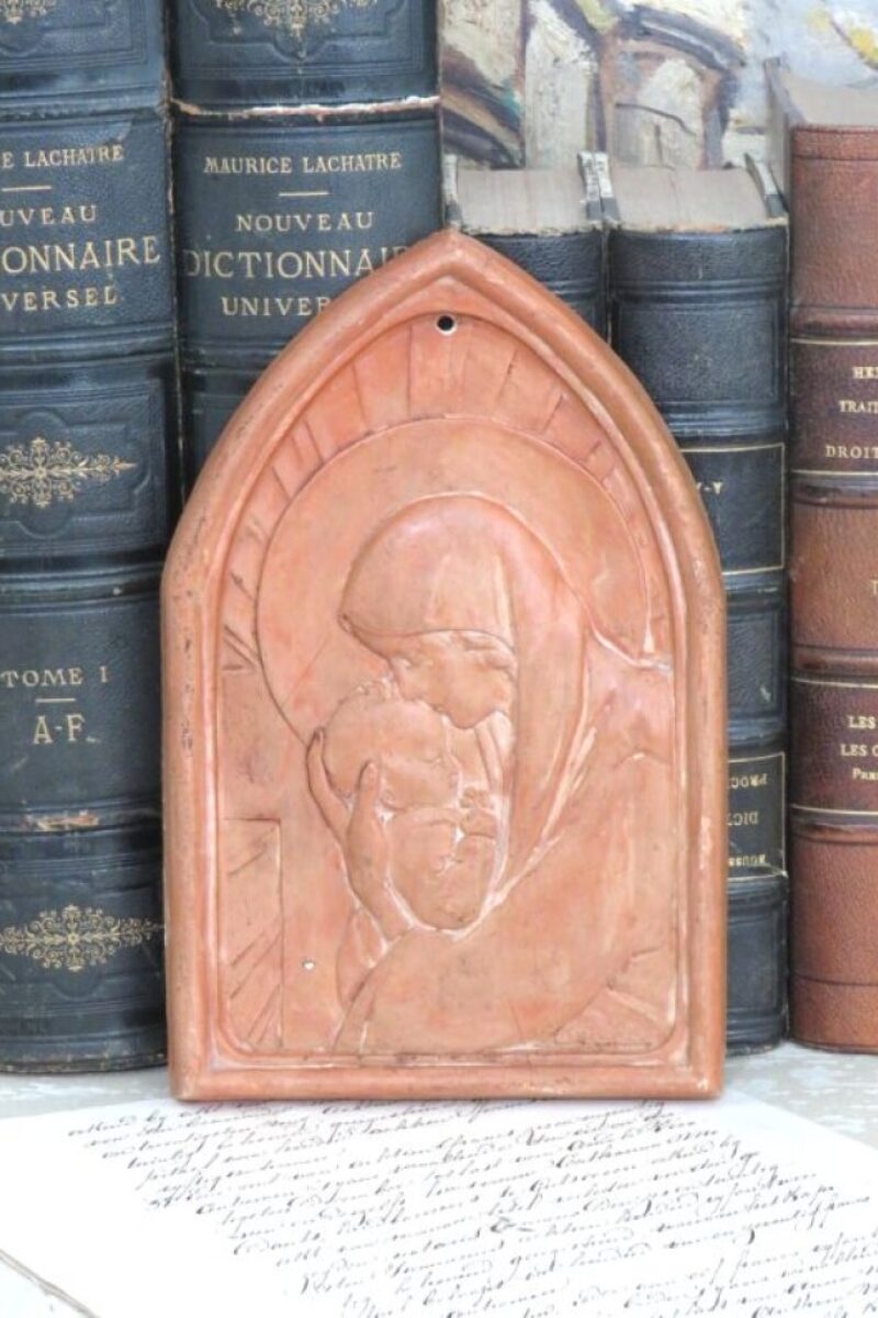Oude terracotta plaquette " Madonna met kind"