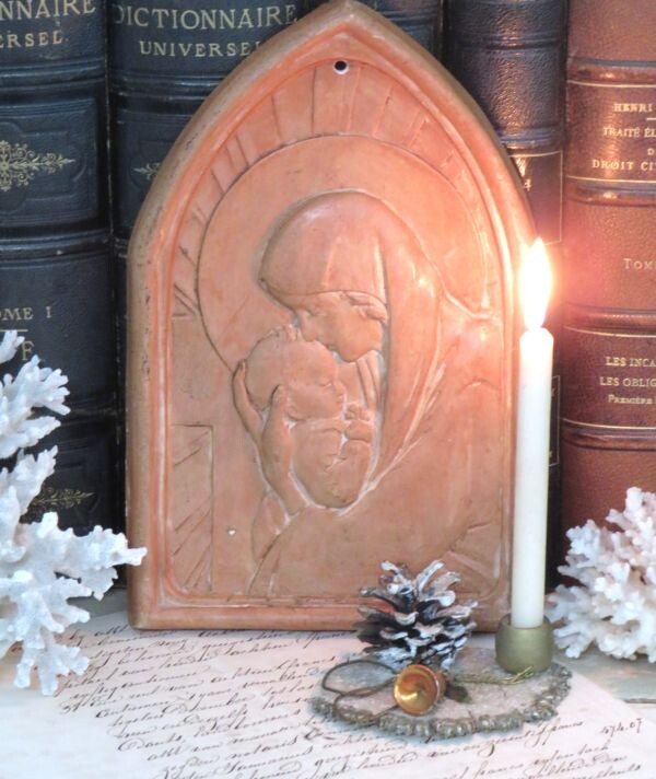 Oude terracotta plaquette " Madonna met kind"