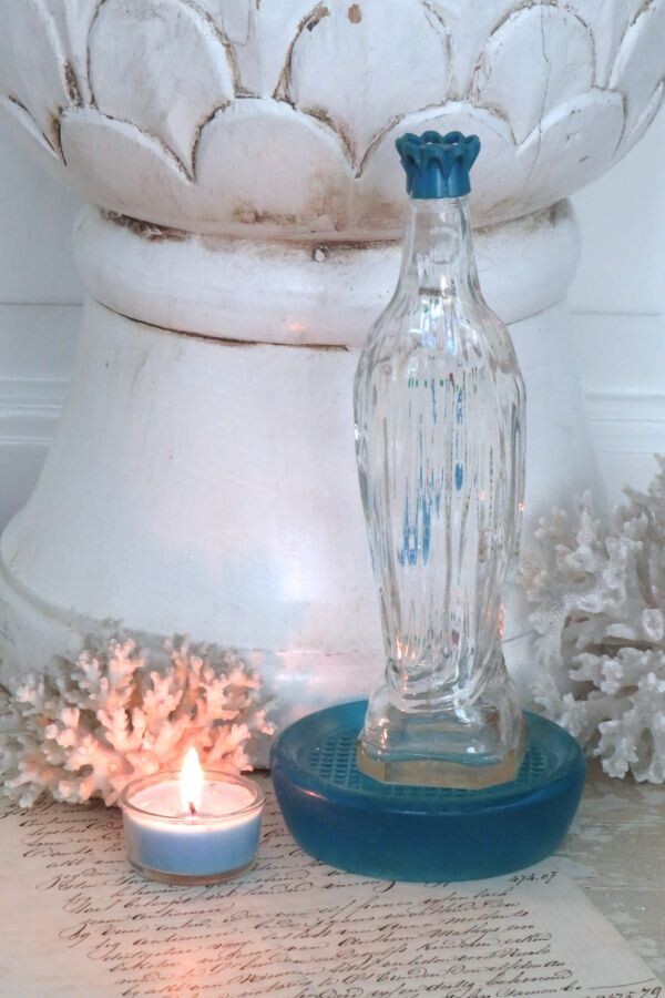 Oude wijwaterfles ND de Lourdes (3)