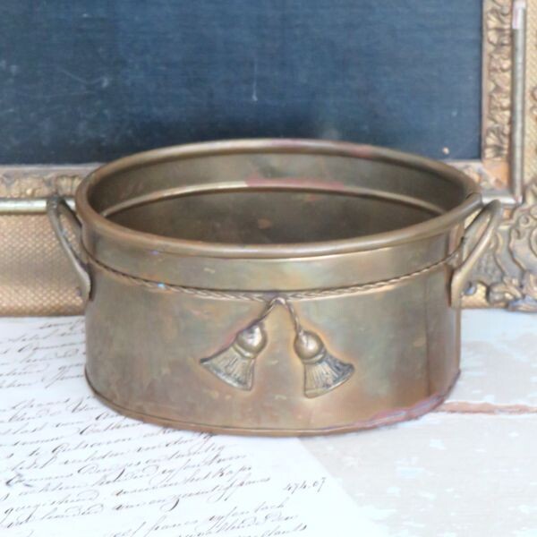 Vintage cachepot met kwastjes